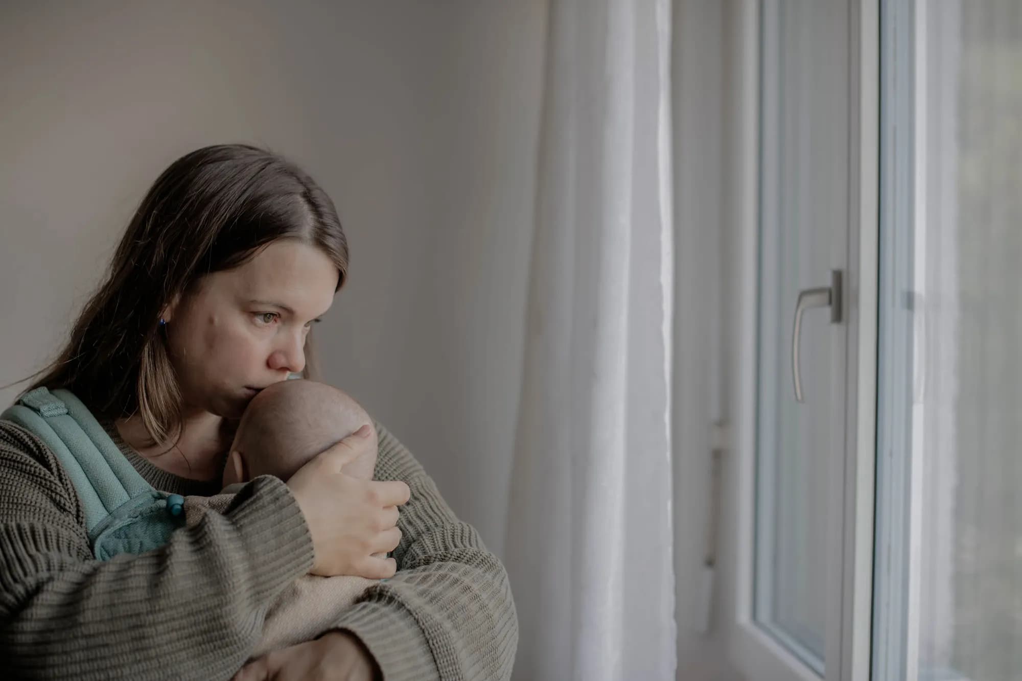 Les parents adoptifs sont particulièrement sollicités sur le plan psychologique - la compréhension et le soutien sont essentiels.
